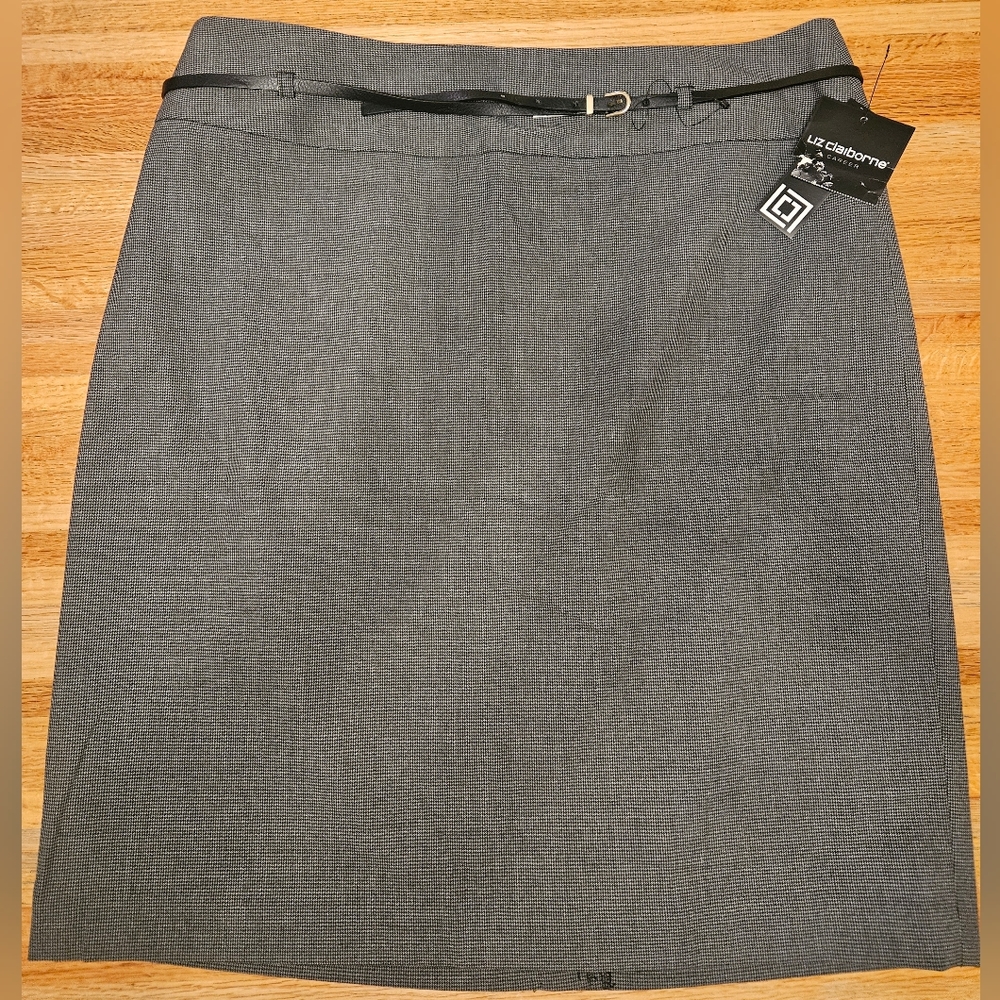 Liz Claiborne Black Skirt Size 16